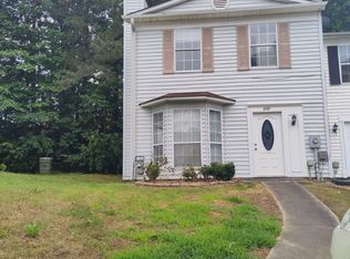 1060 Huntington Trce SE, Smyrna, GA 30082