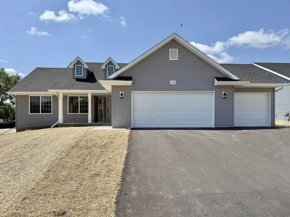 2242 Trevino Court, Beloit, WI 53511