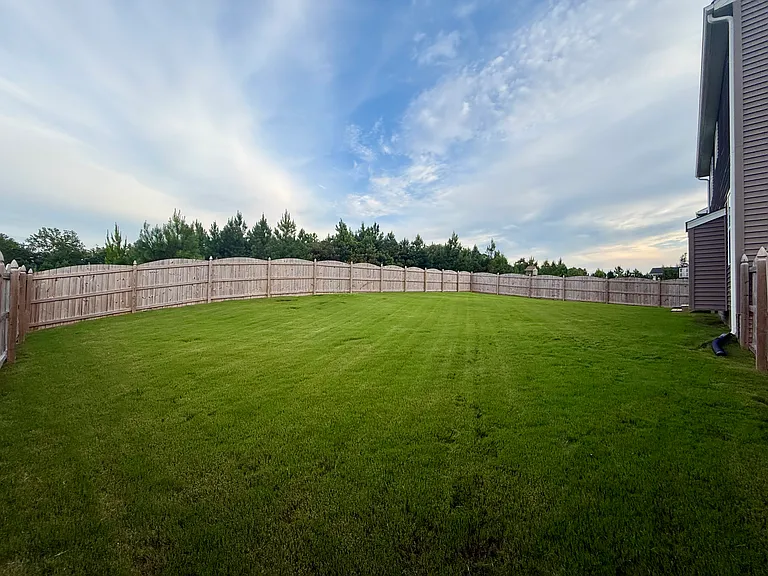 3601 Trillium Dr — Photo 5
