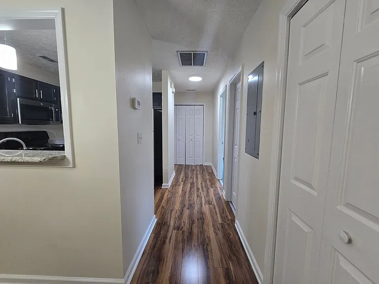 3411 Lainey Ln #C — Photo 16