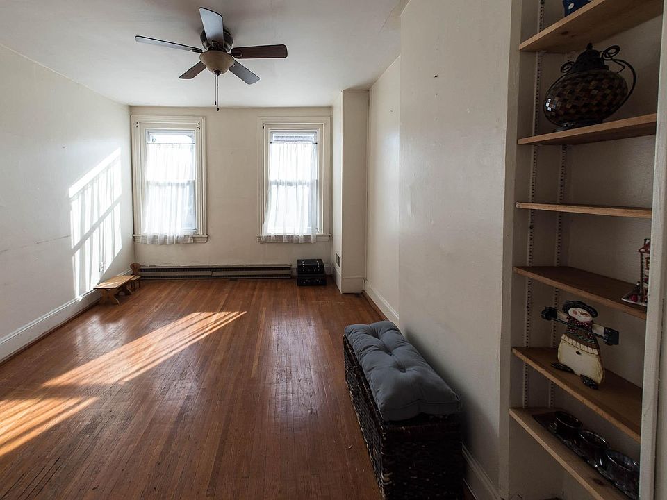 Living/Front Room