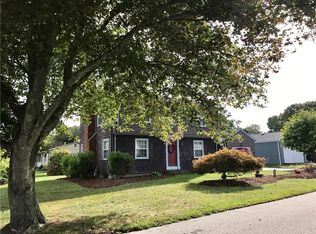 71 Seymour St, Warren, RI 02885