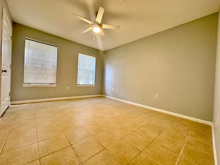 4000 Dancing Cloud Ct #8 — Photo 14