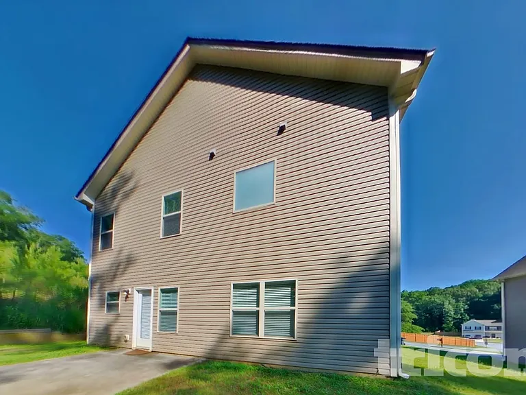 307 Arbor Cir — Photo 15