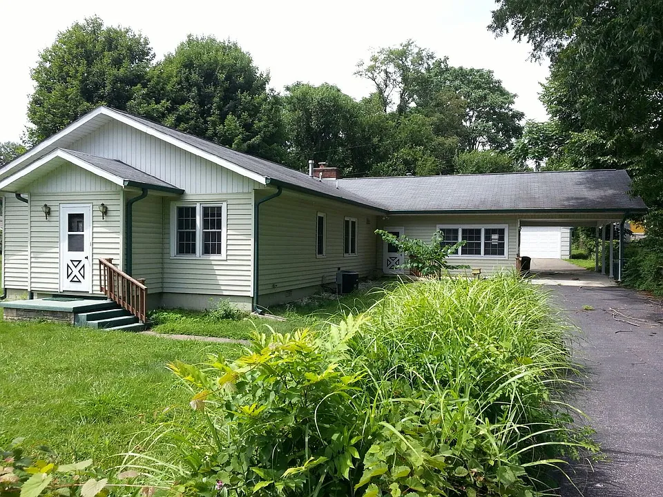 317 E Wylie St