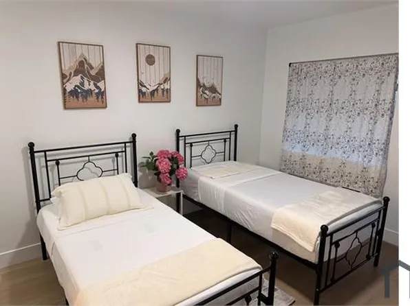 9509 Folsom Blvd, Sacramento, CA 95827