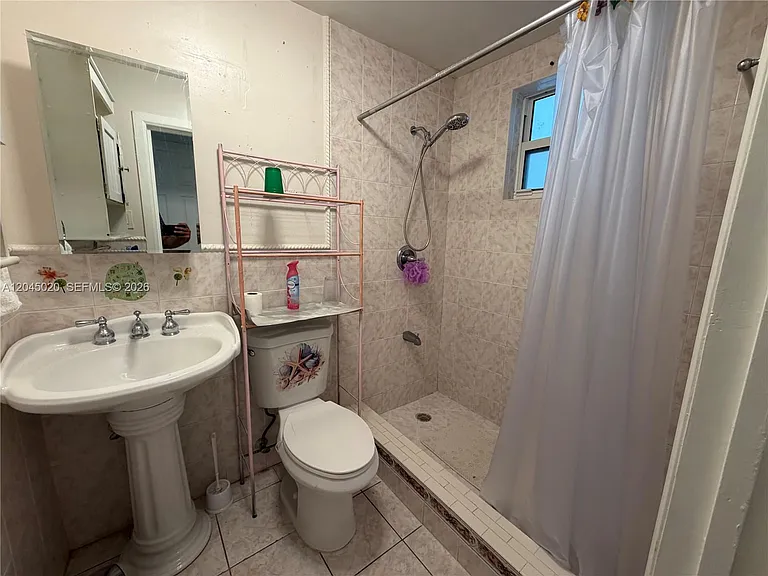 4935 SW 101st Ave #1 — Photo 6