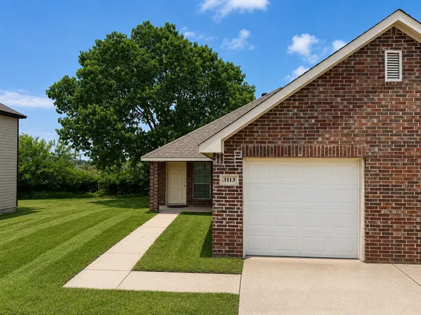 3113 Karen St, Fort Worth, TX 76116