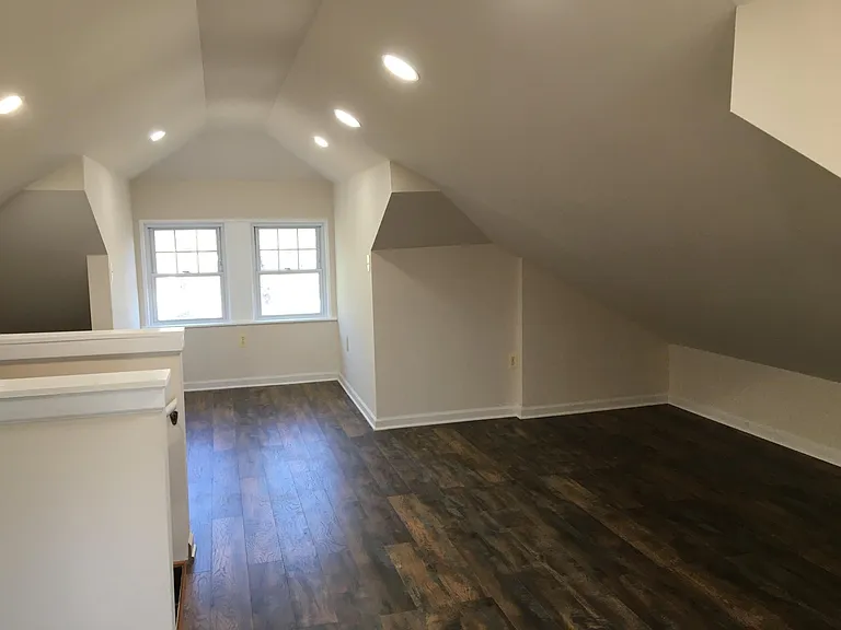 212 E 4th St #212 — Photo 3