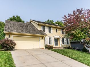 15662 Lafayette Ave, Omaha, NE 68118