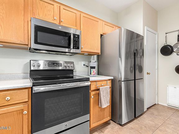 5th image of 15324 W MAUI Lane