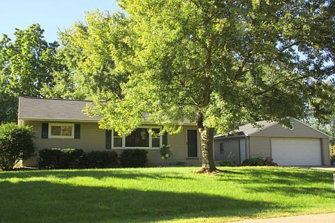 1st image of 4021 N Pine Dell Dr