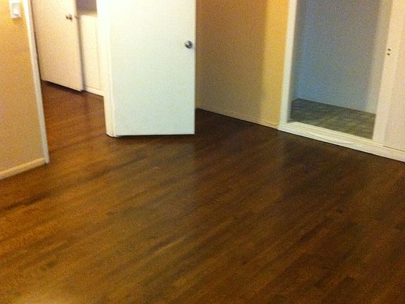 5th image of 436 Cedar Ave Unit 9