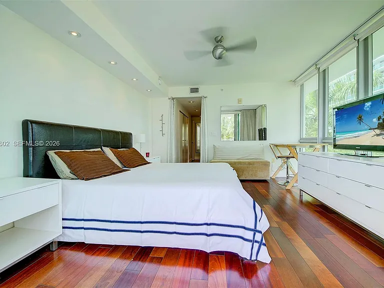 1577 Bay Rd #201 — Photo 23