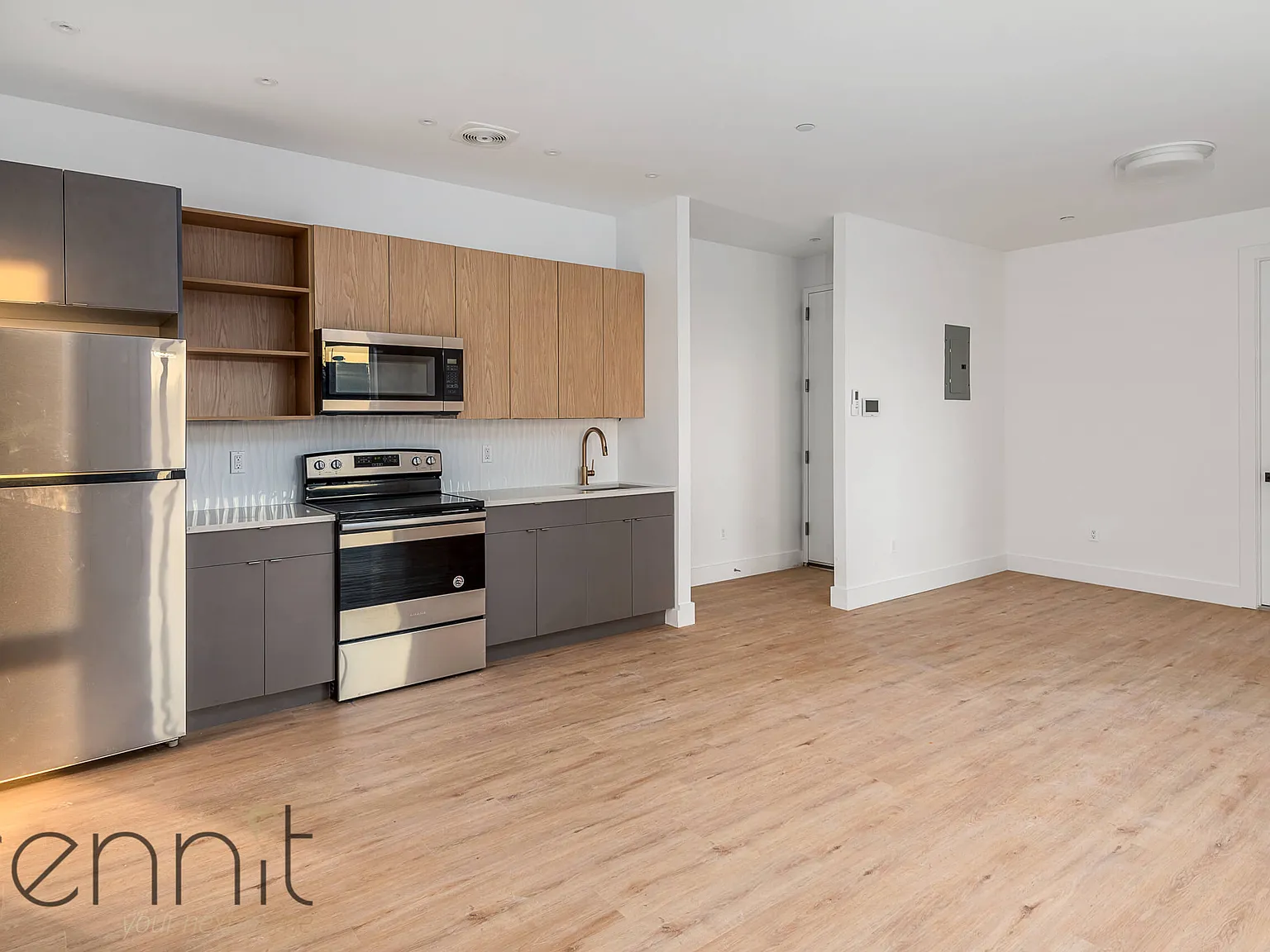 799 East 34th Street — Photo 2