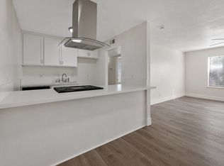 Upstairs Unit Move In Ready!, Visalia, CA 93277