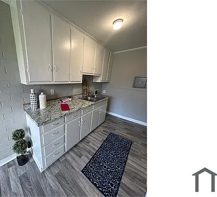 2 bed, 1111 sqft, $1,300 — Photo 3