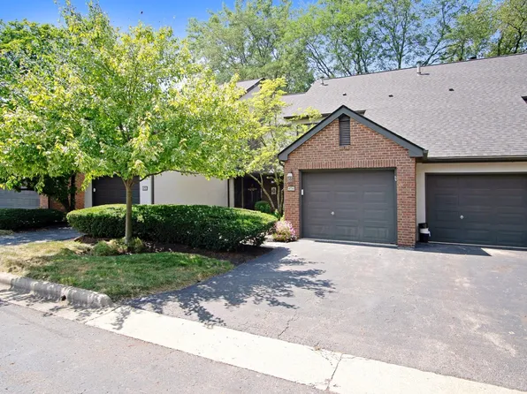 6756 Willow Grove Pl E, Dublin, OH 43017