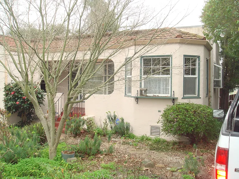 Nebraska St — Photo 2