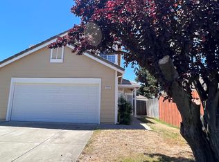 5200 Marble Creek Ct, Elk Grove, CA 95758