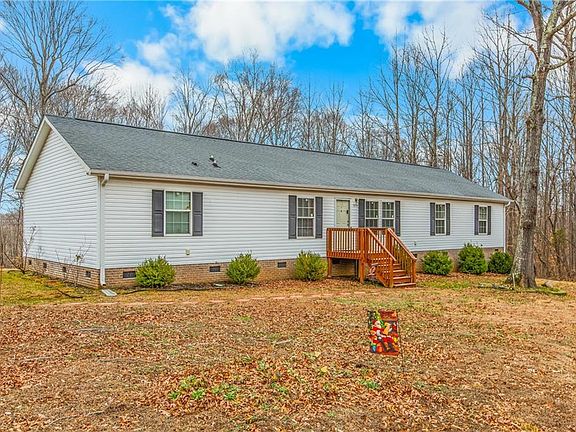 2nd image of 1030 Endeavour Ln