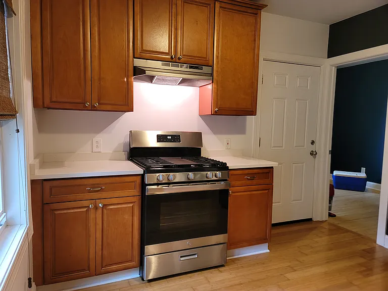 330 Prospect Ave #L — Photo 11
