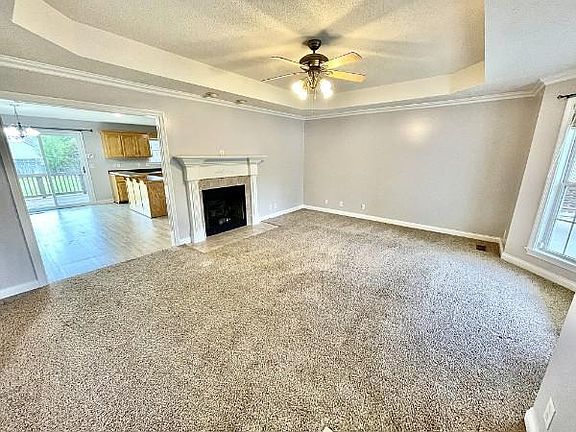3rd image of 3709 Bluefield Ct