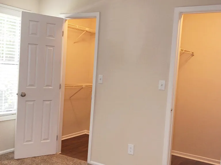 Wood Pointe Apartment Homes — Photo 42