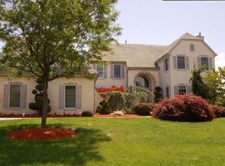 17 Spruce St, West Windsor, NJ 08550