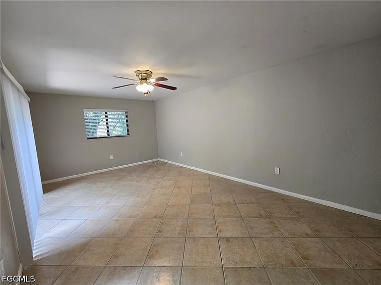 7752 Tamara Lee Ct #103 — Photo 5