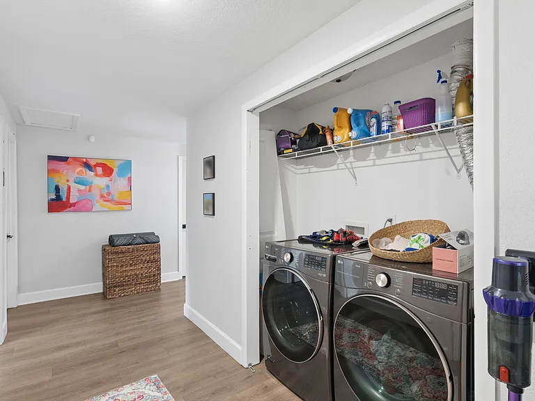 273 Avalon Rd — Photo 25