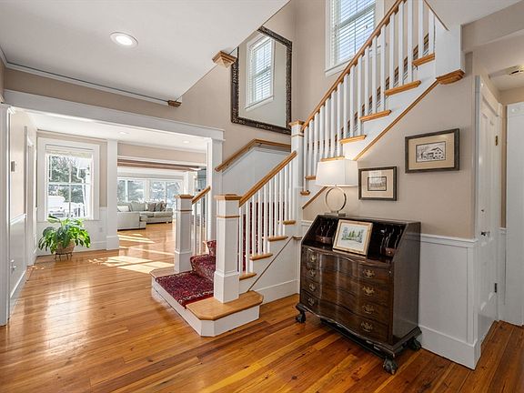 3rd image of 2 Old Sudbury Rd