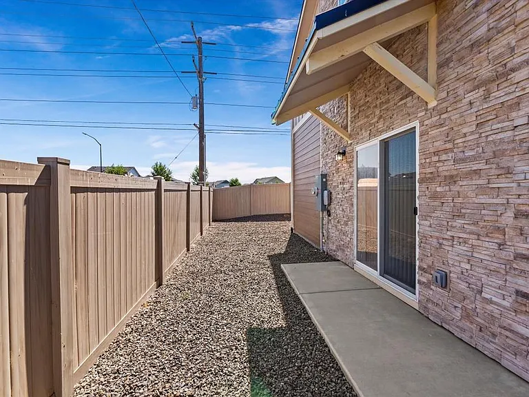Ascent Townhomes — Photo 44
