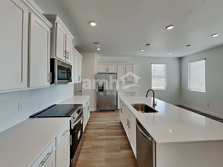 6474 E Corte Piramide — Photo 3