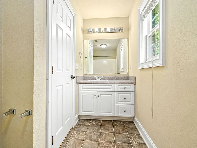 807 W Longleaf Dr #15 — Photo 12