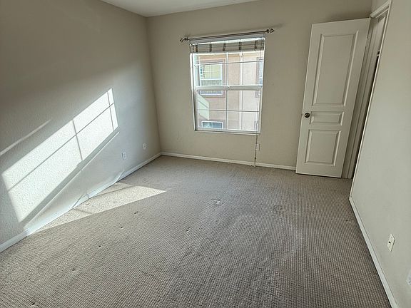 4th image of 850 Almond Rd #2