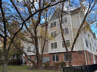 4 Lowe St UNIT 201, Norwalk, CT 06854