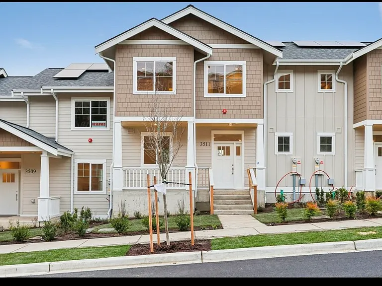 3607 Sussex Dr — Photo 1