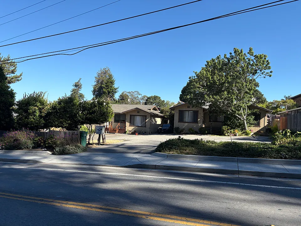 Small community complex with 5 units. Dedicated parking spaces for each unit, and 3 block walk to the beach.