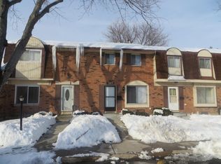 5073 Saint Ives Ln, Richton Park, IL 60471