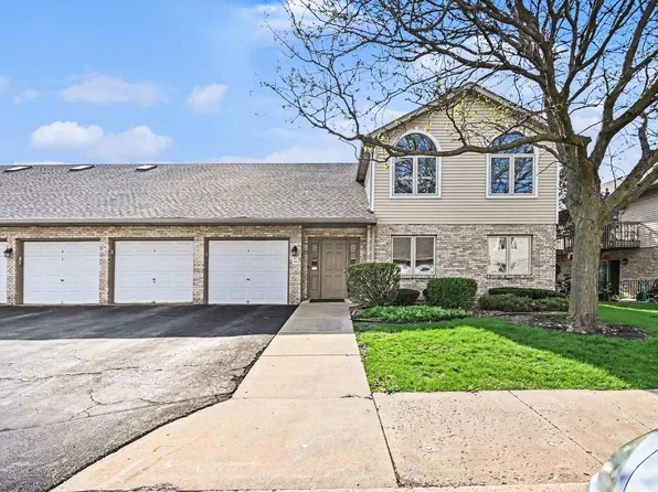 157 Saenz Ln #157, Joliet, IL 60436