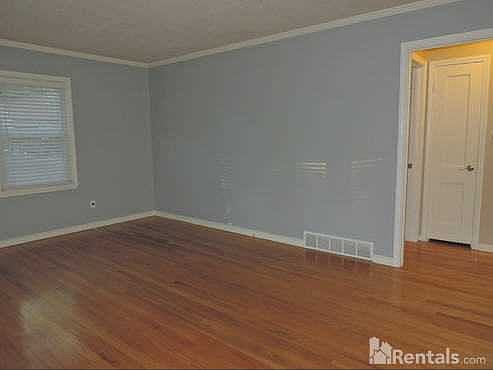 5th image of 5021 Nall Ave