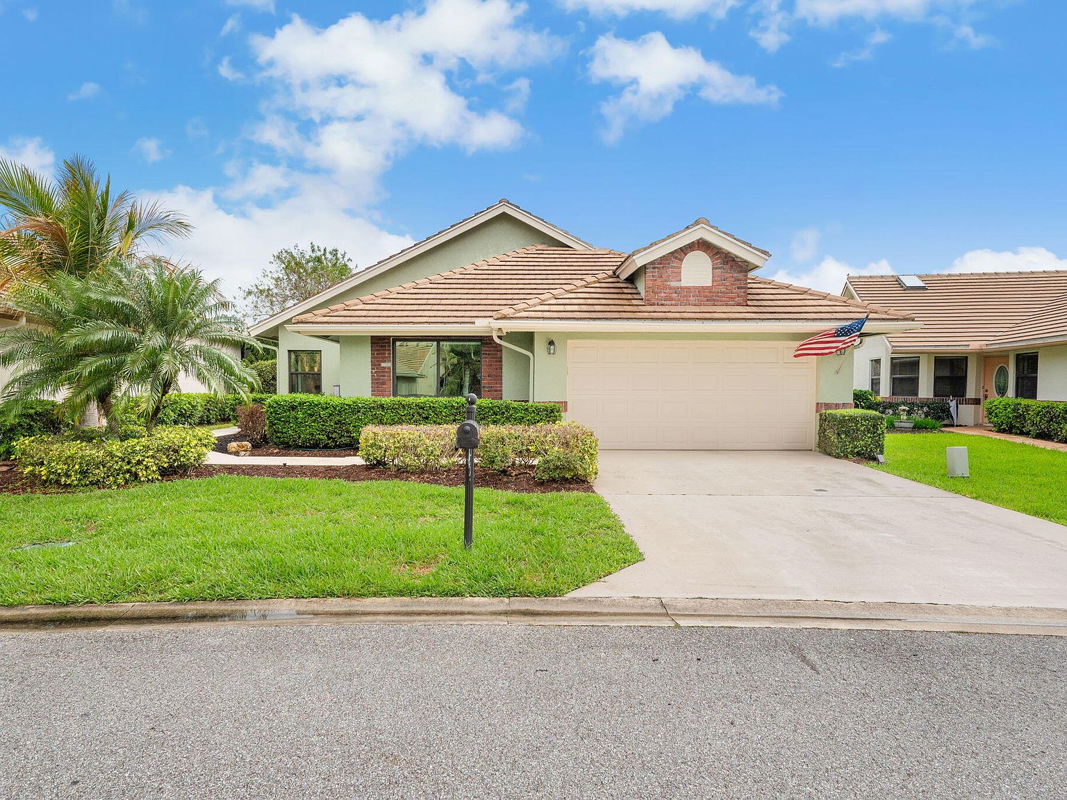 441 SW Jefferson Circle