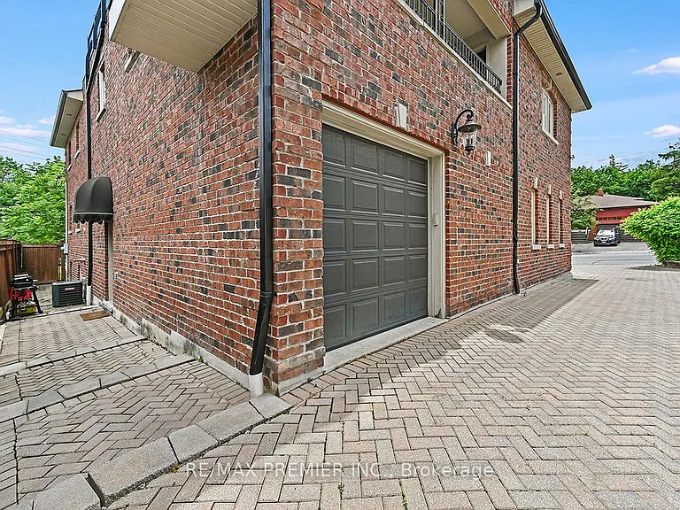 916 Scarlett Rd #BASEMENT — Photo 31