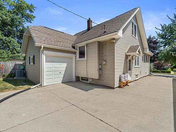 4th image of 3018 Elm LANE