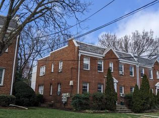 2316 40th St NW APT 2, Washington, DC 20007