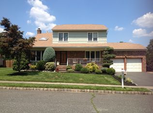 150 New Brook Ln, Springfield, NJ 07081