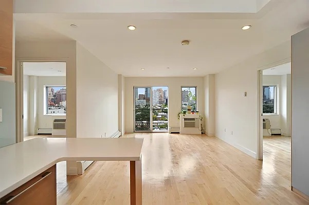 Rented by Nest Seekers International | media 12