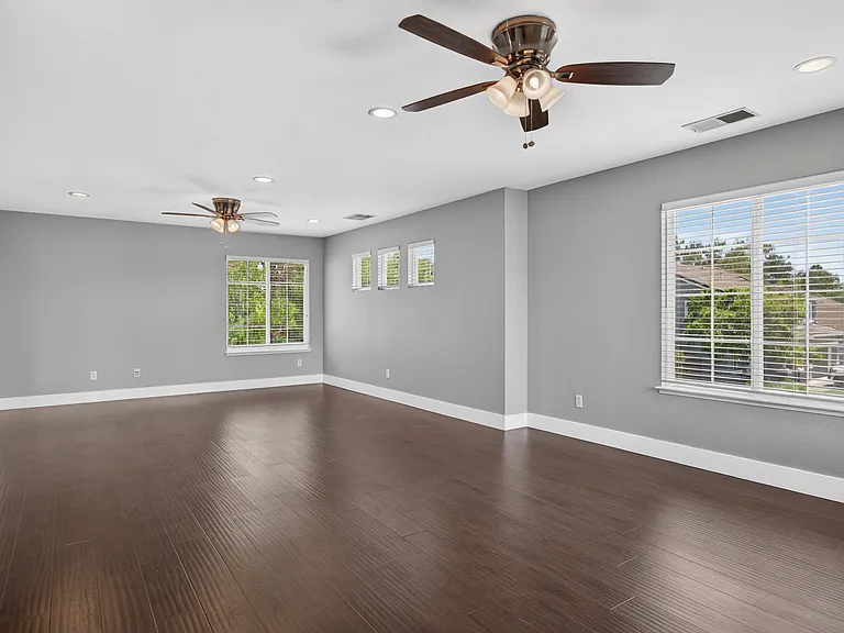 1490 Peppertree Rd — Photo 31