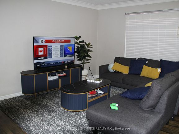 5th image of 4339 Radisson Cres